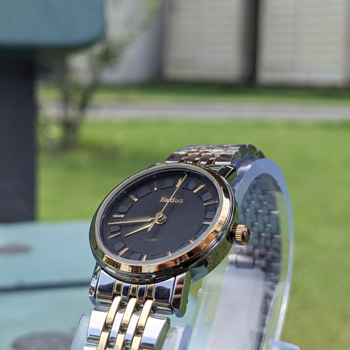 Elegant Badus Quartz Wristwatch for Women