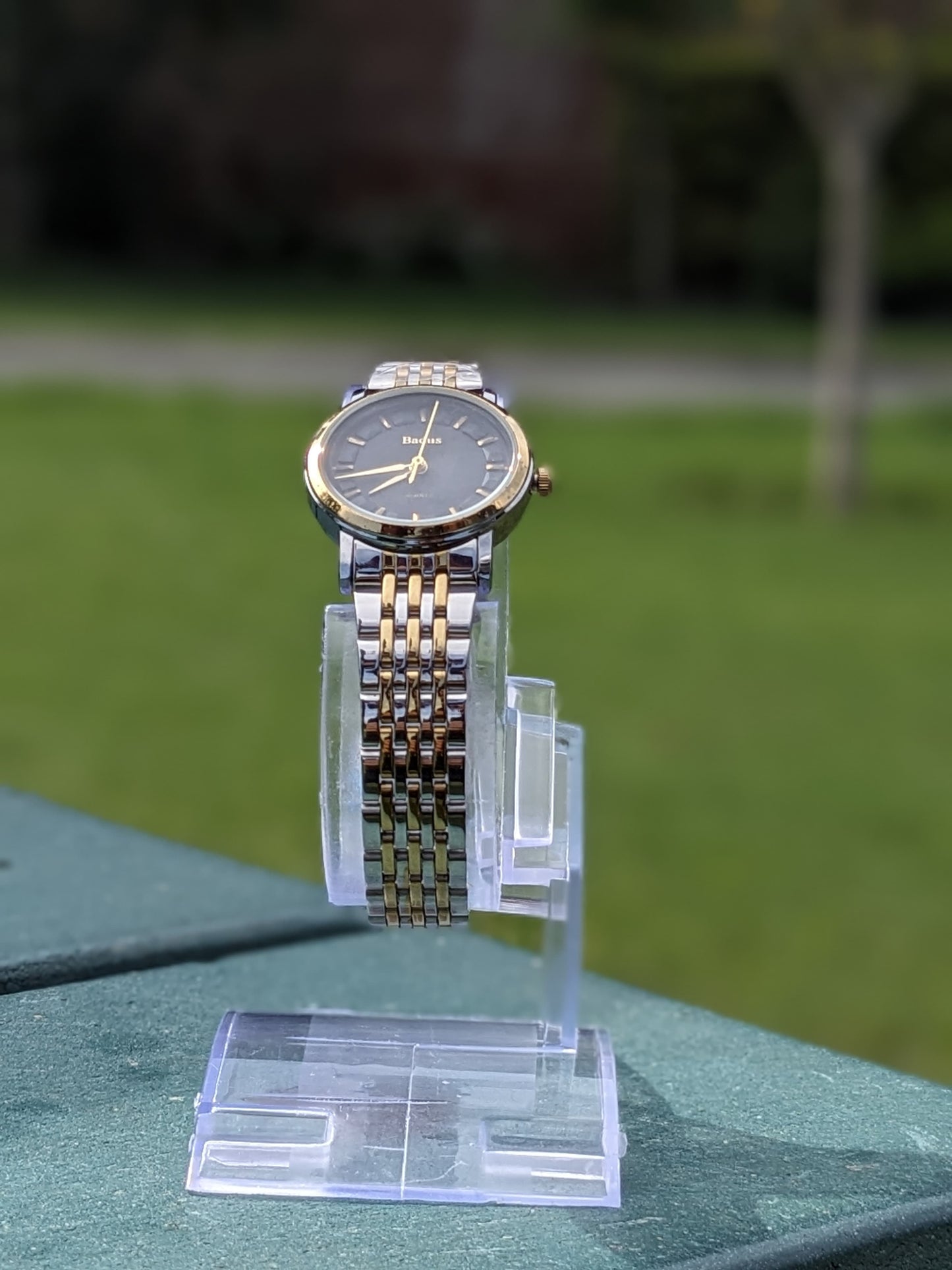 Elegant Badus Quartz Wristwatch for Women
