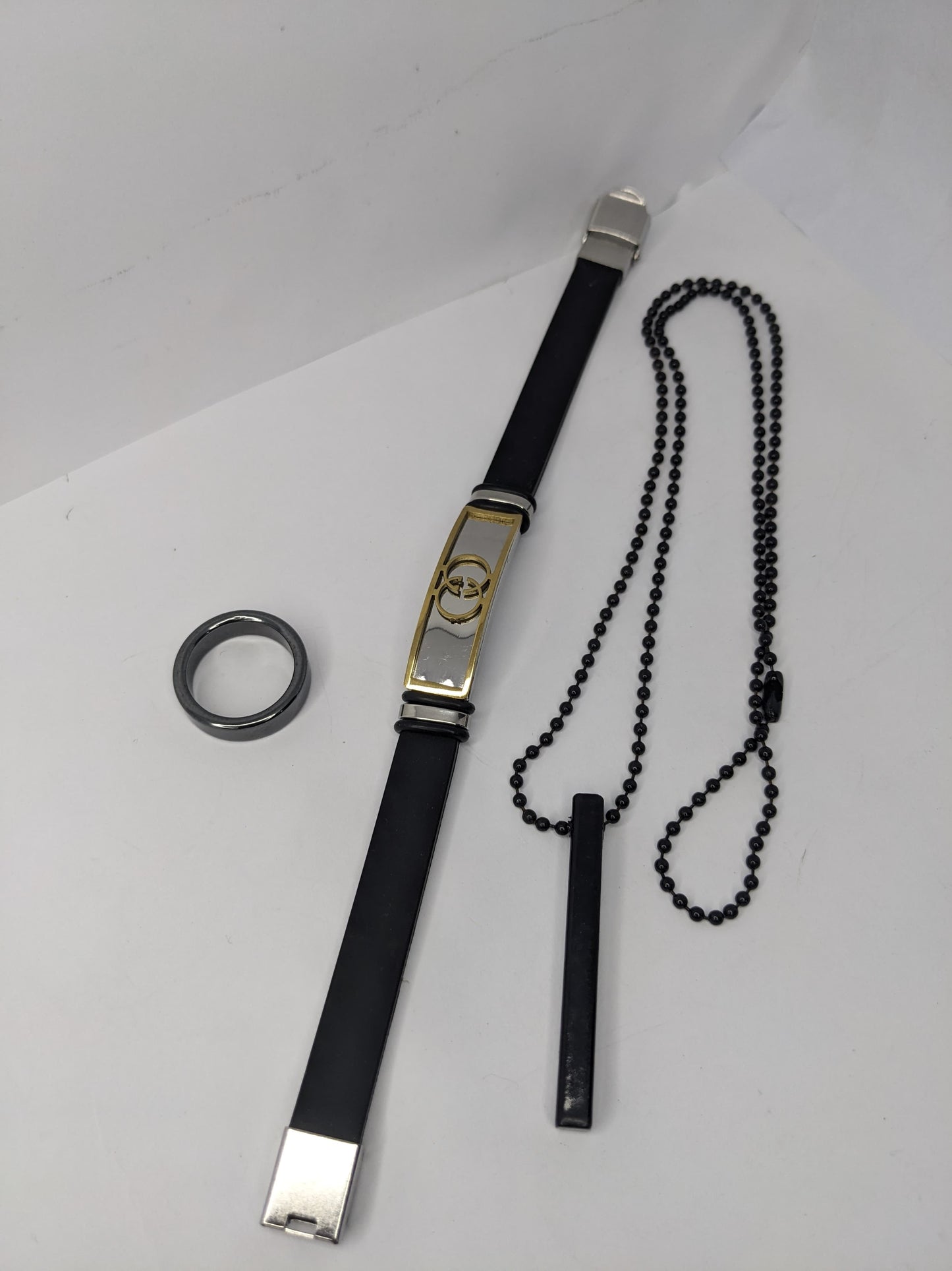 Royal Gold Accent – Black Strap Set