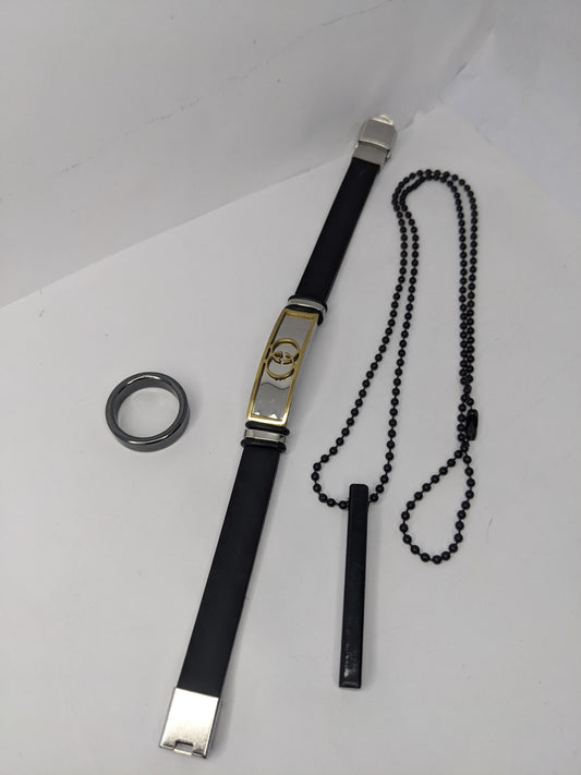 Royal Gold Accent – Black Strap Set