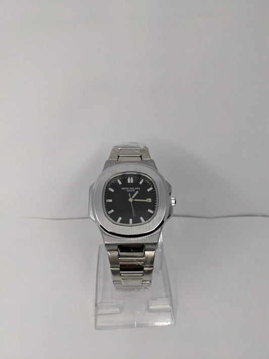 Luxury in Contrast: Patek Philippe Silver Chain, Black Dial